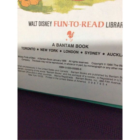 1986 Hardback Children’s Book “ Mickey Finds A Kitten “ Walt Disney Beginning Re - Picture 3 of 11